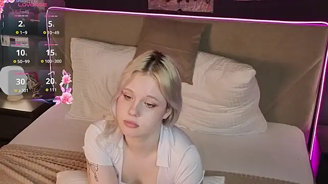 MollySoftGlow's Live XXX Chat