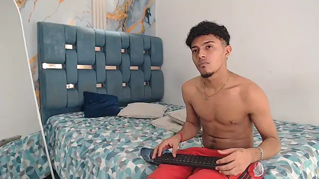 DIAMOND_BLACKS élő XXX-chatje