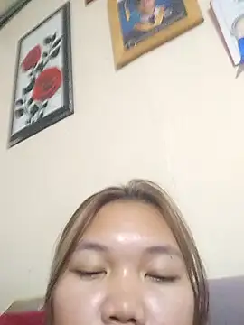 XxSexyPinay4uxX Adlı Modelin Web Kamerası Şovu