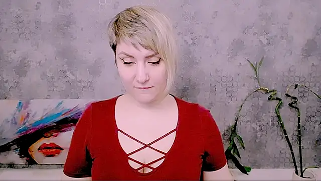 Djullia 现场XXX聊天