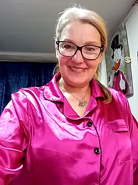 irinamaux 现场XXX聊天