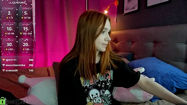 Lesi_Moonie01: онлайн-секс-чат