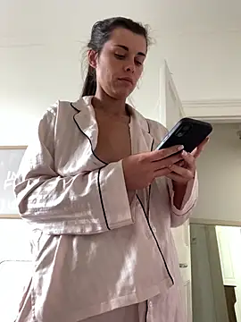 houseofnovaのライブXXXチャット