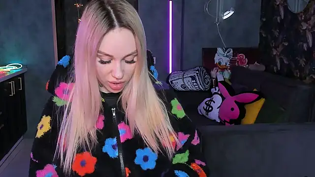 Blckmirrorr Chat XXX in diretta