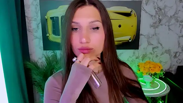 Mollyinyourmind Chat XXX in diretta