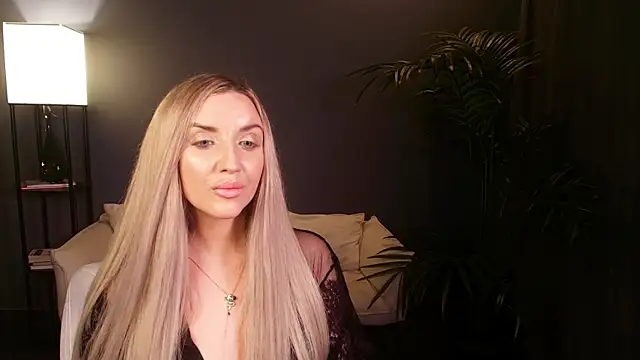 دردشة _Mi1a_ الجنسية المباشرة