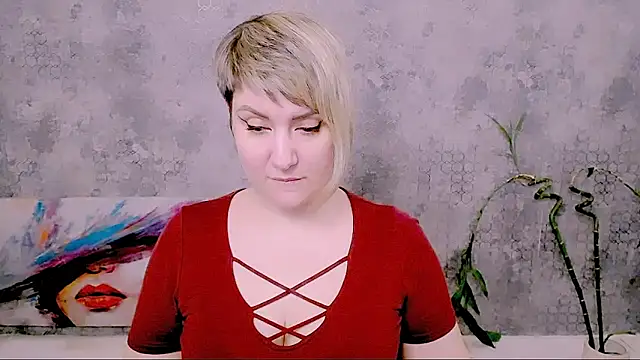 Djullia Chat XXX in diretta