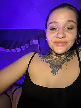 KishaMur Adlı Modelin Canlı XXX Sohbeti