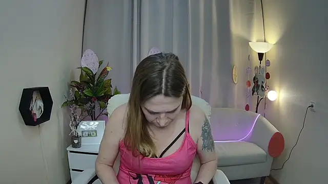 TessaDaybreak Chat XXX in diretta