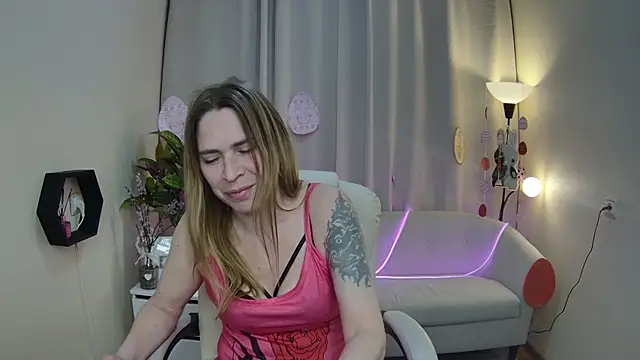 Chatroom XXX en direct de TessaDaybreak