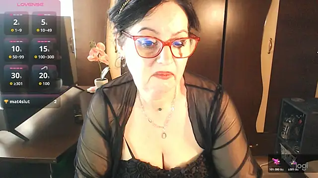 exiMIlf Chat XXX in diretta