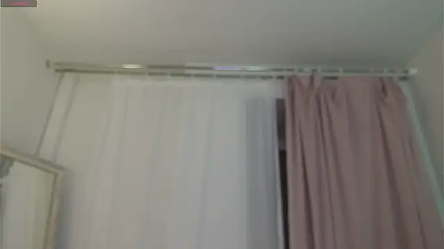 Chat +18 de Mia_Pearl ao vivo