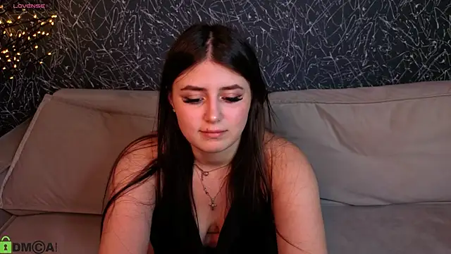 Crystal-Lace Chat XXX in diretta