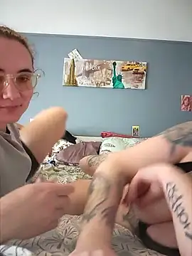 AndHerXO: вебкам-шоу