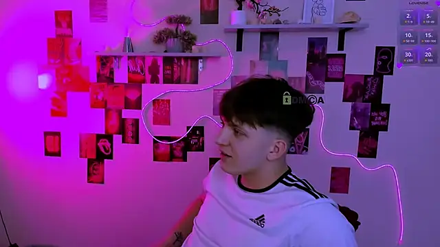 travis_wolf_ Live XXX-Chat