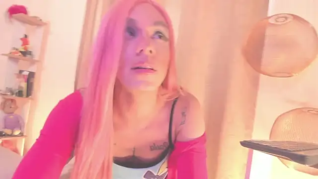 Pertunjukan Kamera Web VenusSantana