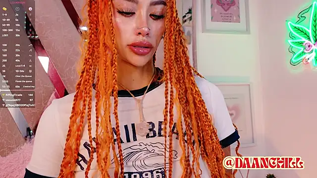 ScarlettRusso1 Chat XXX live