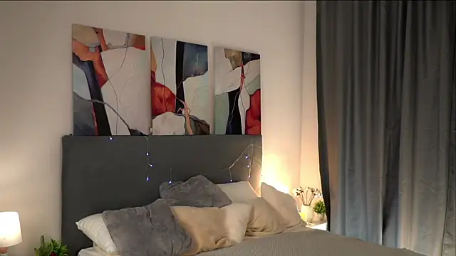 NelleMihalko Adlı Modelin Canlı XXX Sohbeti