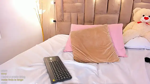 ClaradelMar Adlı Modelin Canlı XXX Sohbeti