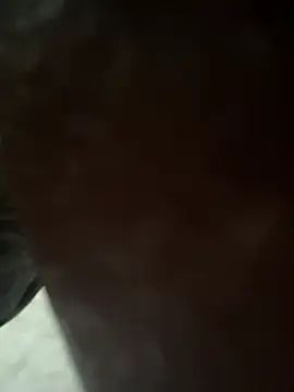 Brando2585: διαδικτυακό σόου στην κάμερα