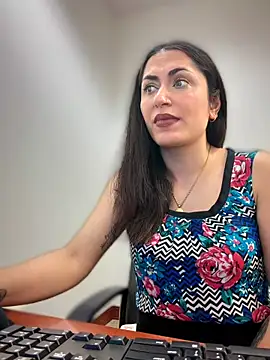 YourQueen18 Obrolan Langsung XXX