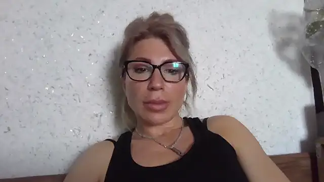 fox_red_lady7's Live XXX Chat