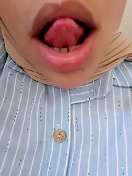 Sirine_sexy Adlı Modelin Web Kamerası Şovu