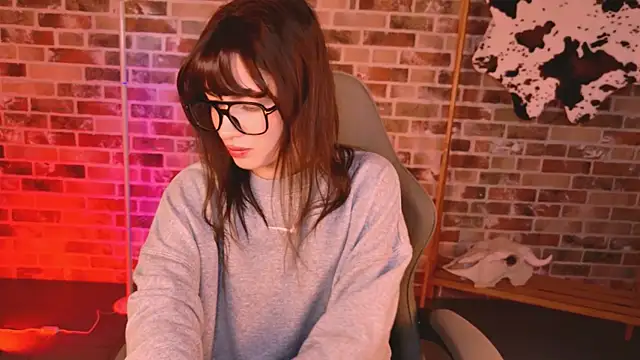 KiraVair's Live XXX Chat