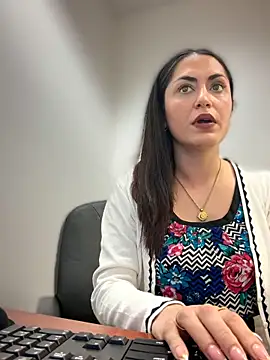 Czat XXX na żywo – YourQueen18