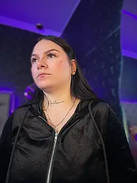 Czat XXX na żywo – Megaan__More