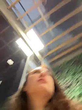 Dina_Tease 现场XXX聊天