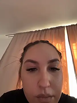 Lucy_doll22 现场XXX聊天