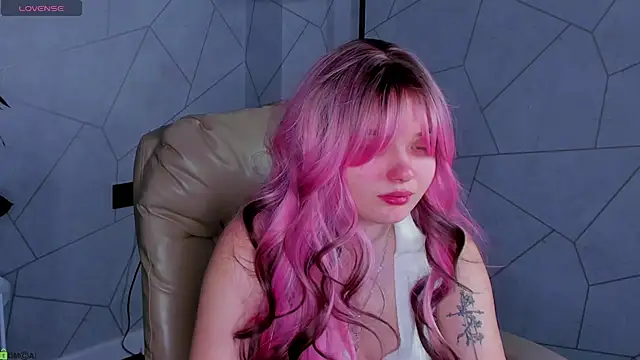 Saraa_Broown 现场XXX聊天