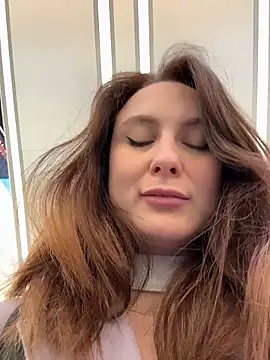 Dina_TeaseのライブXXXチャット