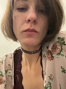 Chat +18 de Kamorana ao vivo