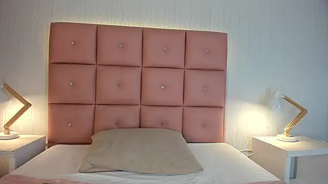 Chat +18 de Zoemoon25 ao vivo