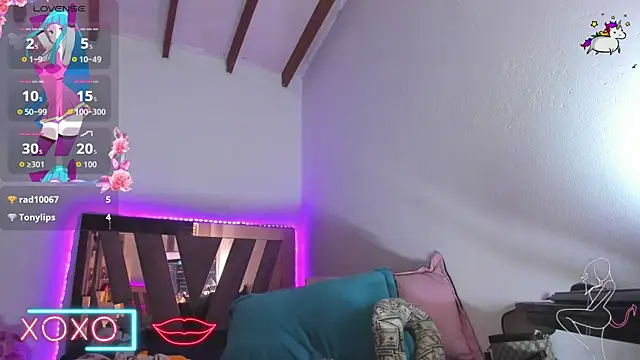 SkyeGabbyRose's Webcam Show