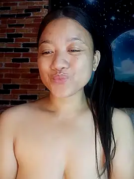 Urchanel Live XXX-Chat