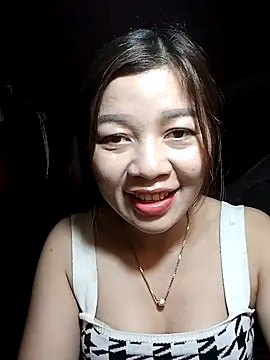 Yiyi102300 라이브 XXX 채팅