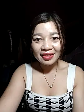 XXX chat uživo modela Yiyi102300