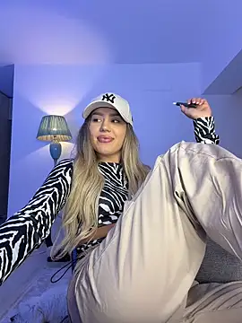 BarbieDoll13 Live XXX-chat