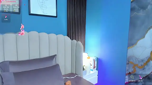 little_valentinaa's Live XXX Chat