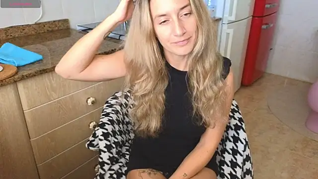 LunamixのライブXXXチャット