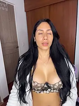 ArianaReynoldss' Live XXX Chat