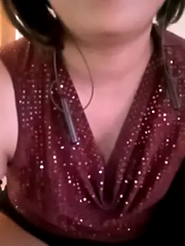 Онлайн чат XXX Queen_Kushi4