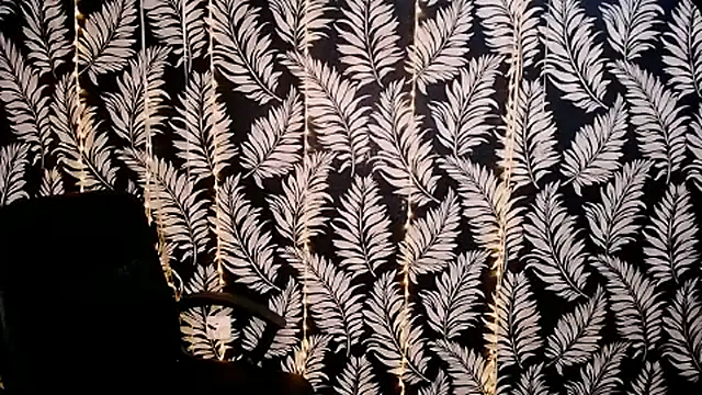 Olivia_playful Adlı Modelin Canlı XXX Sohbeti