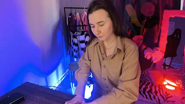 Golden_Dragon live XXX chat