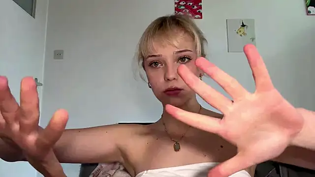 SourMidday Webcamshow