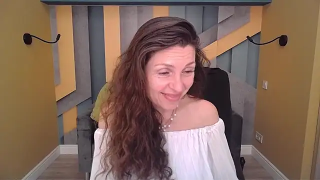 EllaLong live XXX chat