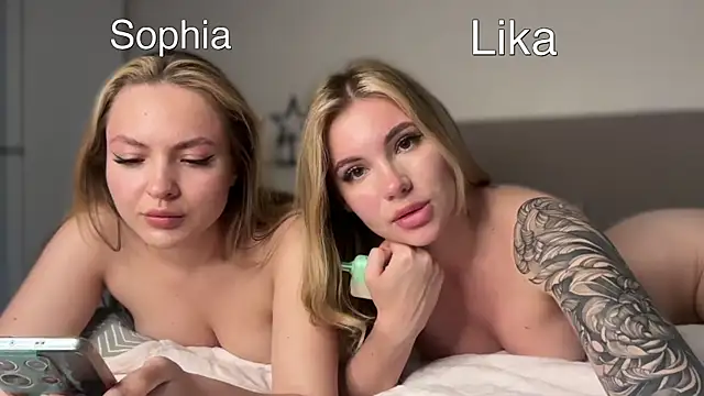 PinkNoir webcam show